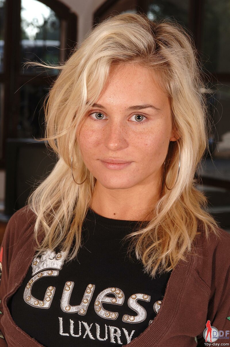 София, 25